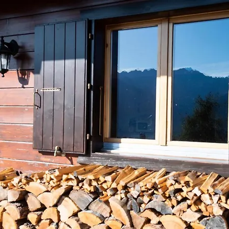Chalet Sublime Chalet Traditionnel A
